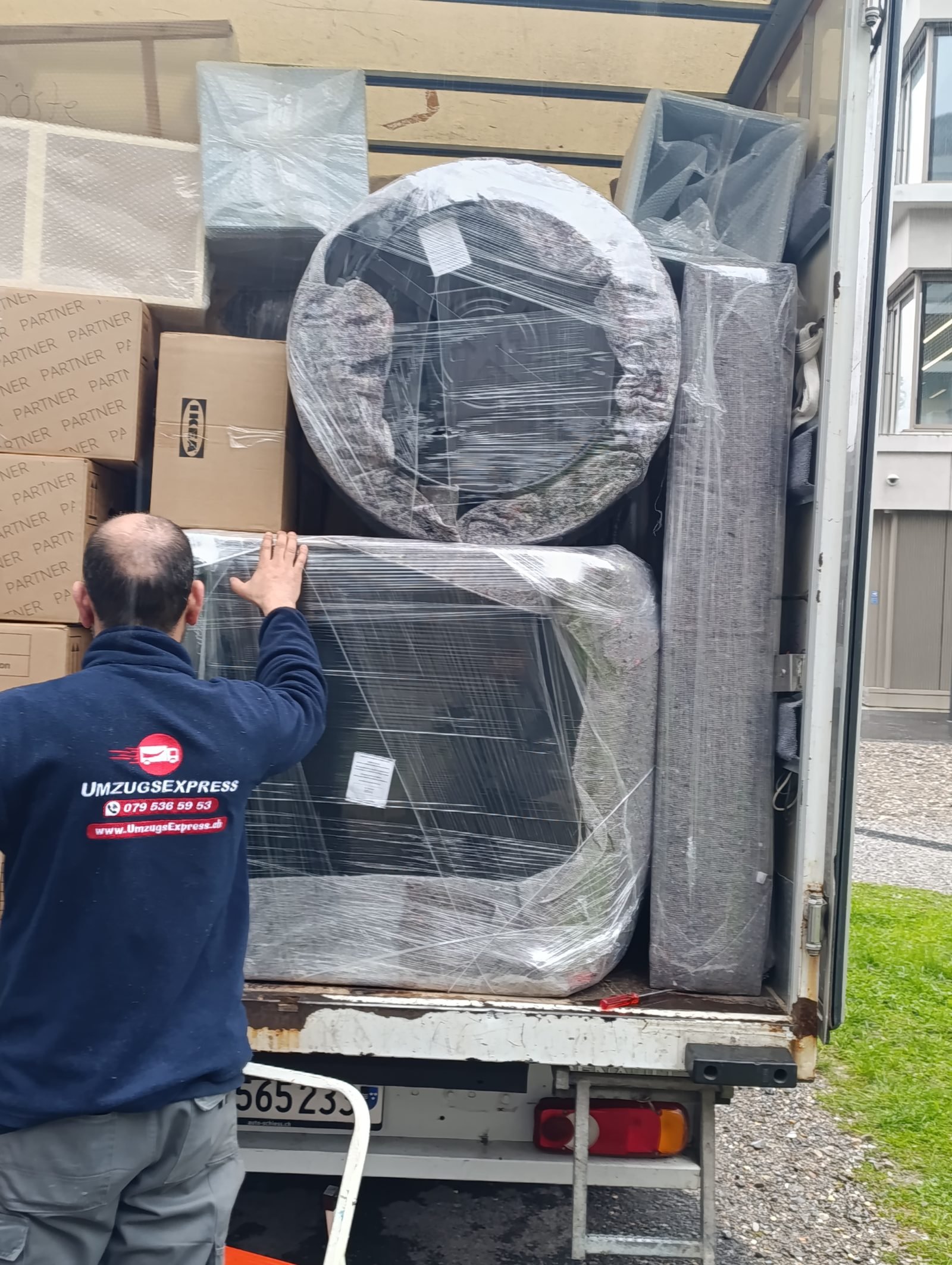 Schnelle Beladung durch das UmzugsExpress Team